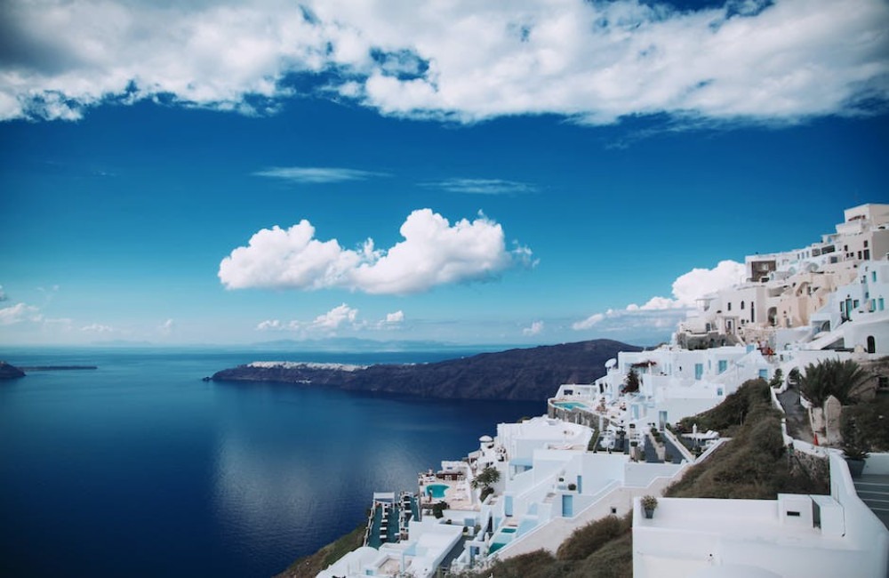 Serre inrichten in Griekse stijl? Boek een inspiratiereis naar Santorini!